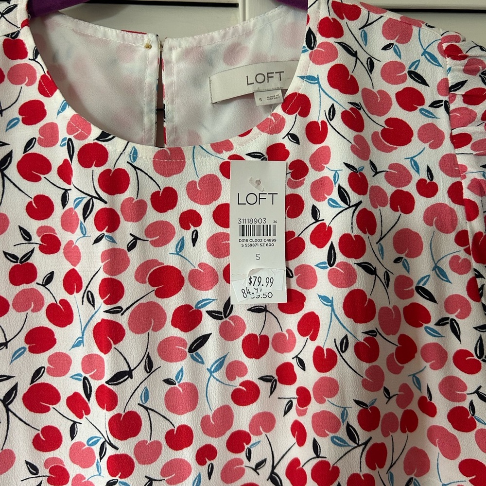 Long sleeved shift dress with cherries